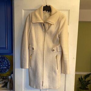 Via Spiga Cream Coat for Women Size 12.